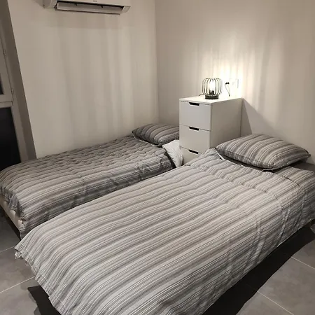 Ferrari 07 Apartment